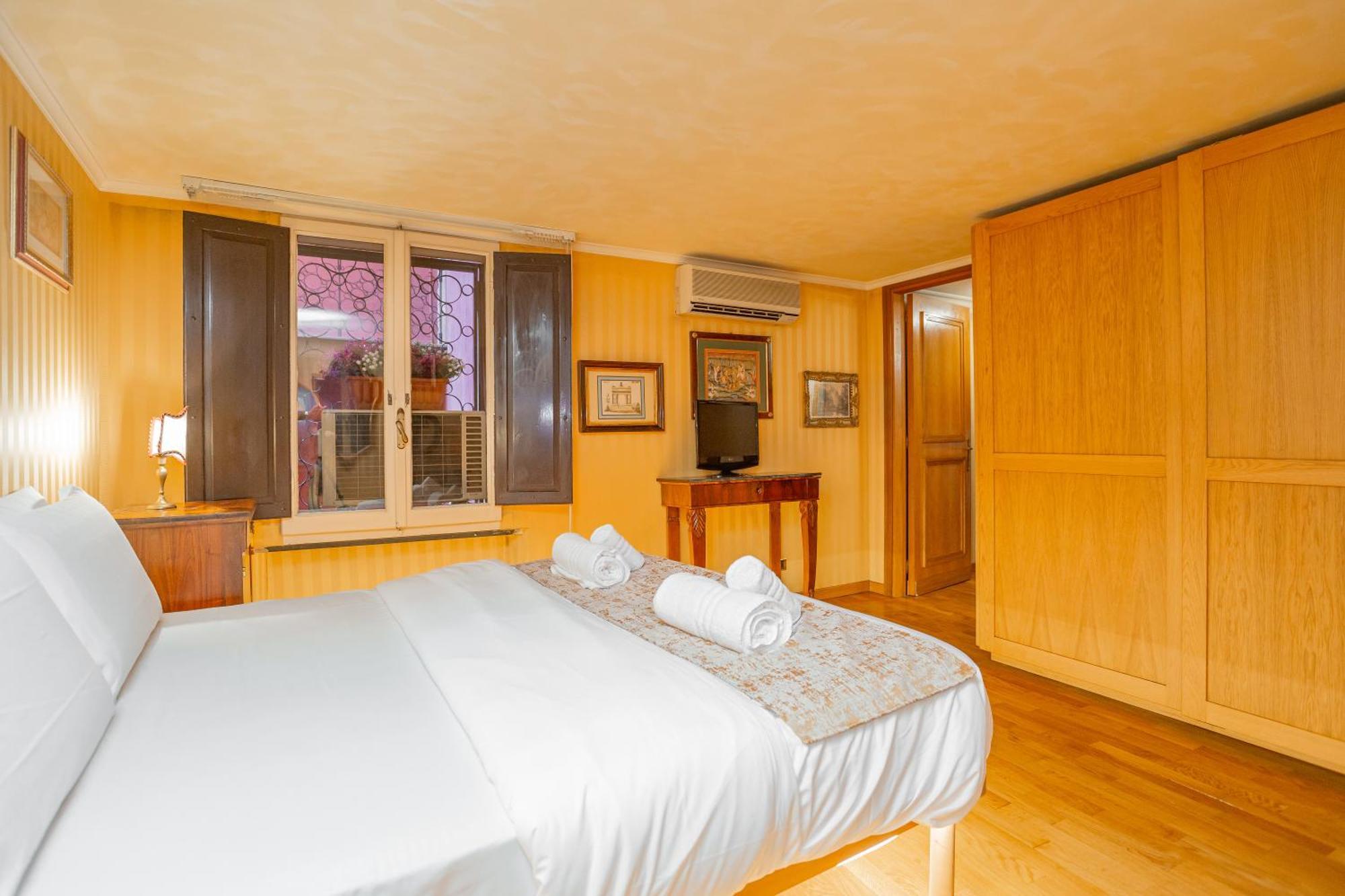 Easy Bear Apartment